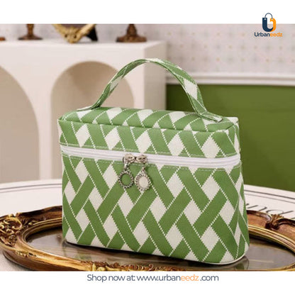 Diamond Lattice Makeup Travel Kit