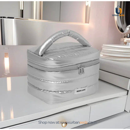 Makeup vanity