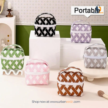 Diamond Lattice Small Makeup Travel Kit