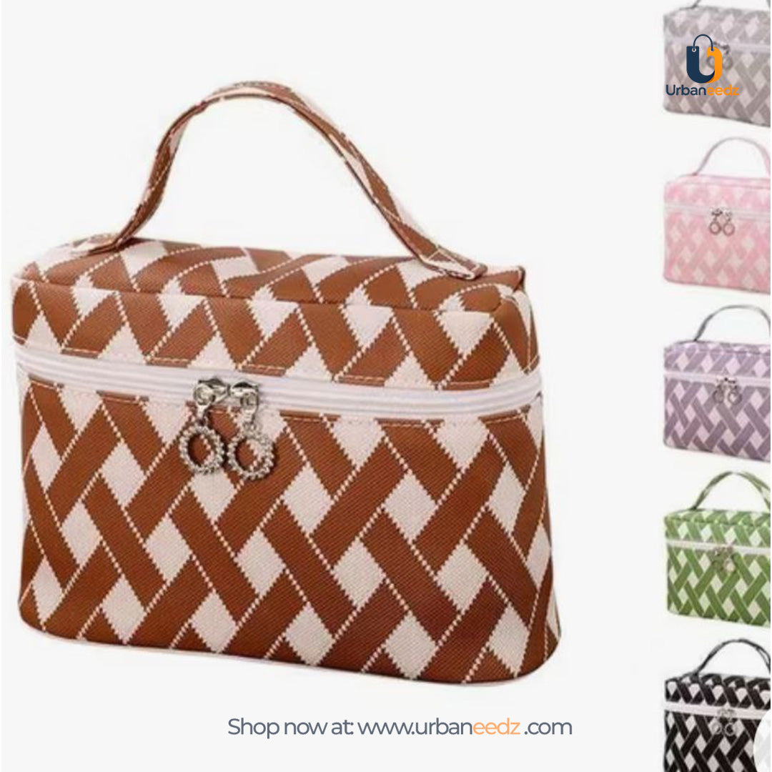 Diamond Lattice Makeup Travel Kit