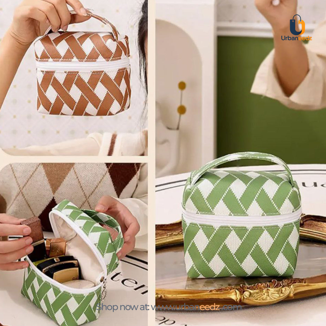 Diamond Lattice Small Makeup Travel Kit